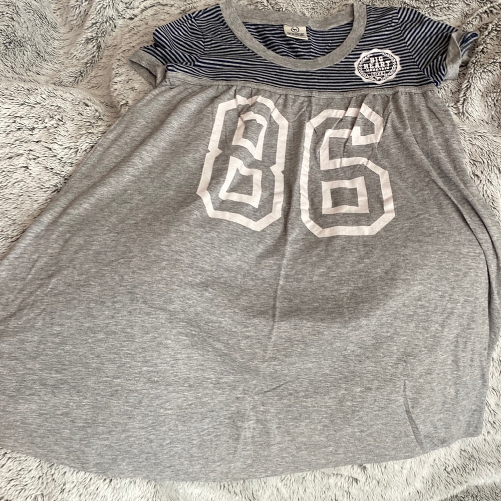 VS Pink size Small Nightshirt